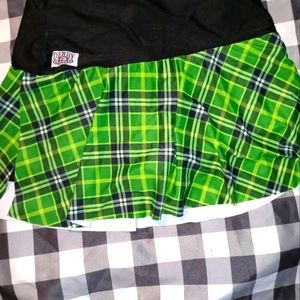 Xl grean plaid skort